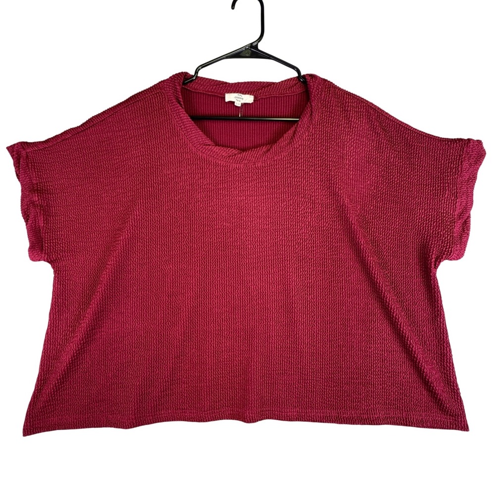 Entro Blouse‎ Shirt Women's Small/Medium Red Burgundy Textured Short Sleeve Top